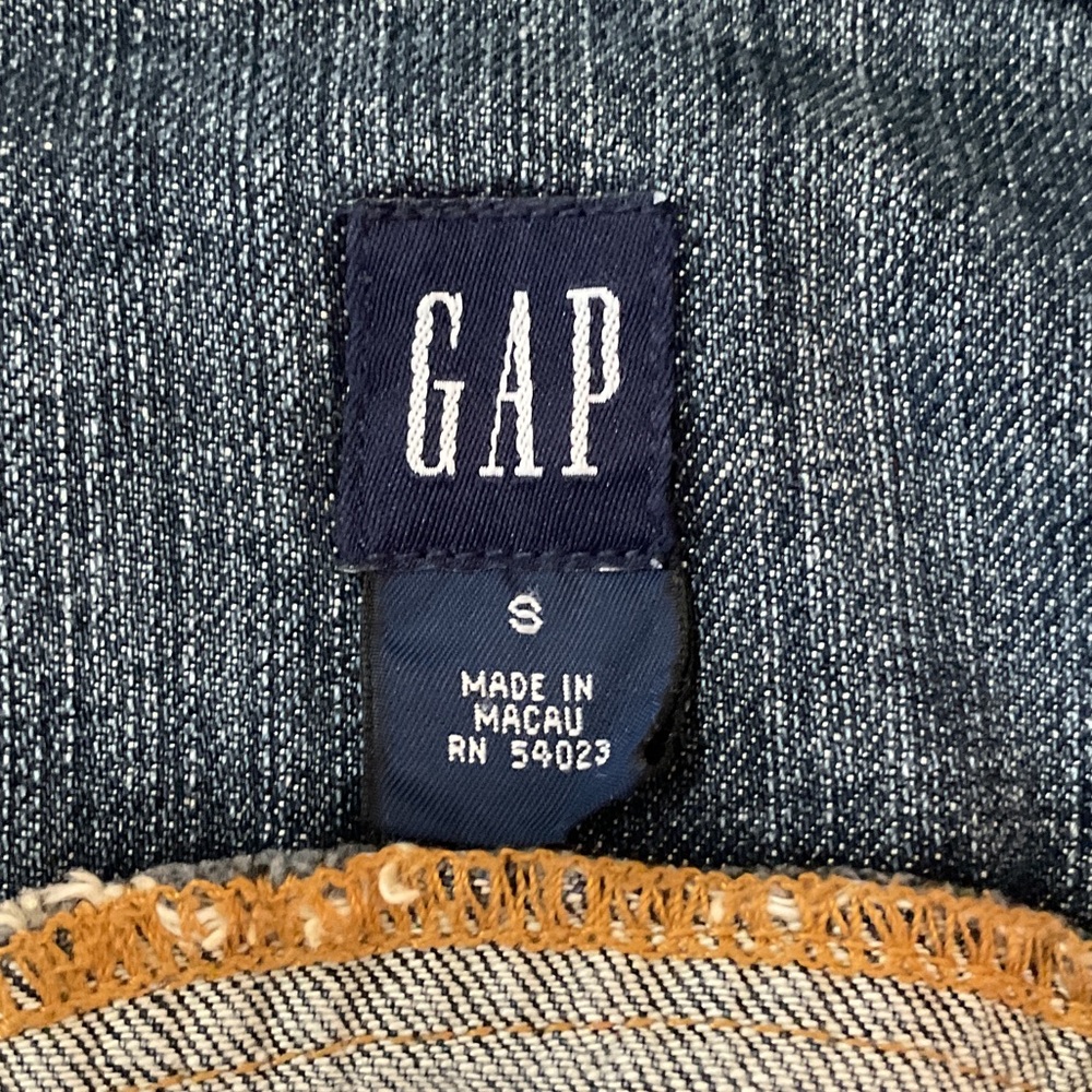 GAP Vintage-Inspired Washed Denim Jacket - Blue - Picture 3 of 3